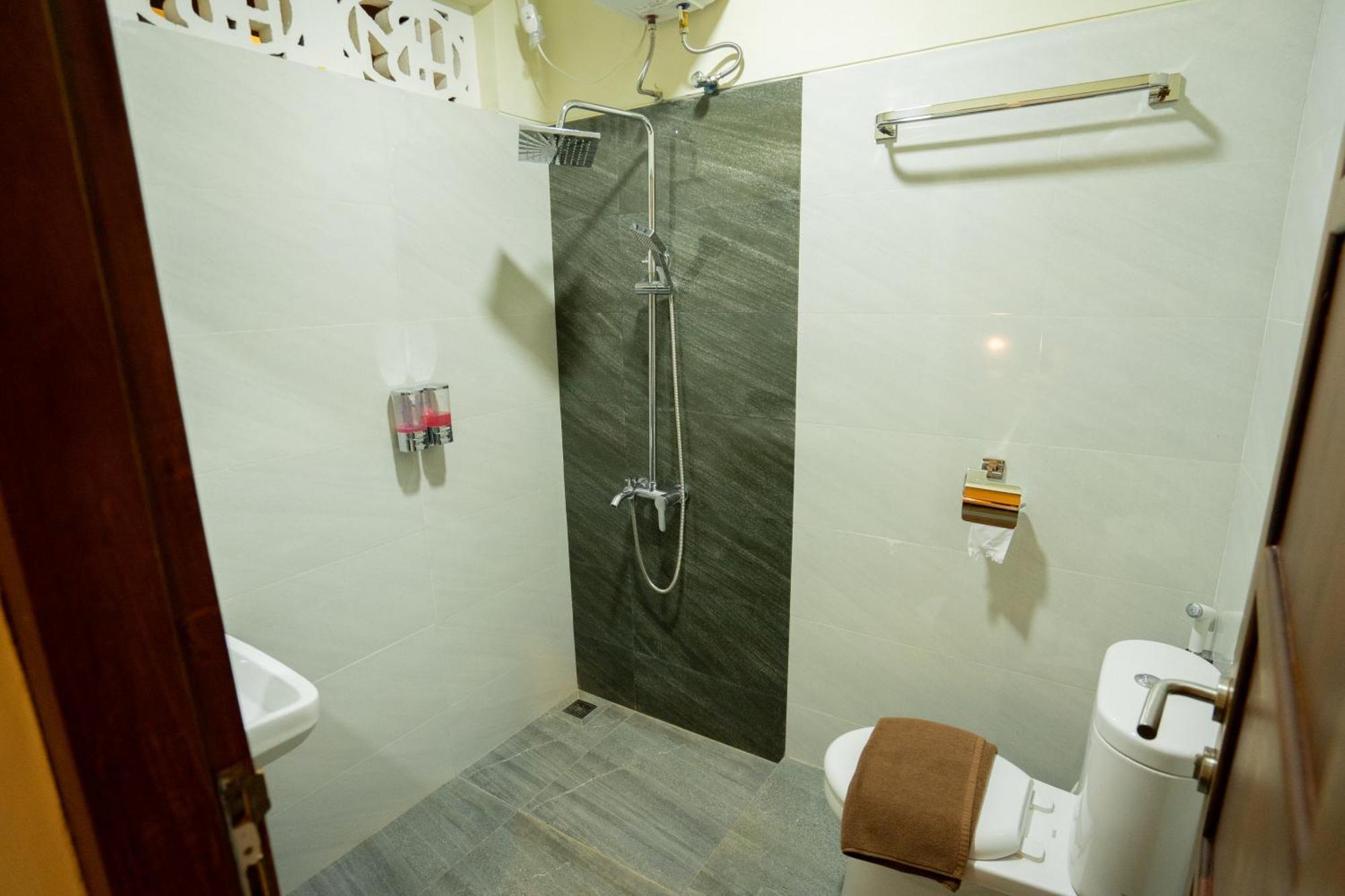 Yuwono Hotel & Villa Malioboro Yogyakarta Exterior foto