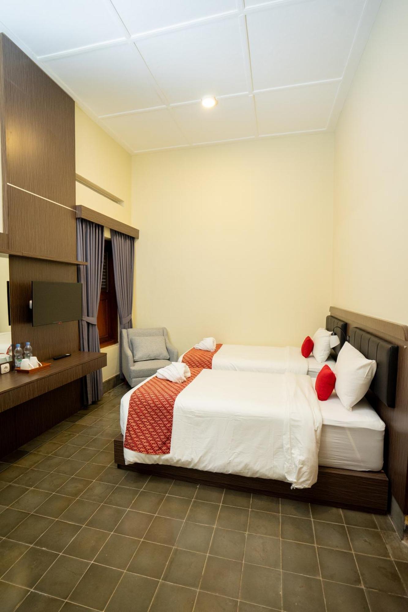 Yuwono Hotel & Villa Malioboro Yogyakarta Exterior foto